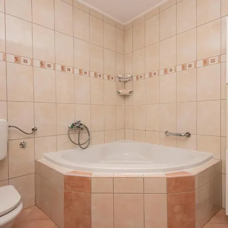 4 Bedroom Beautiful In Lokvicici Holiday home *